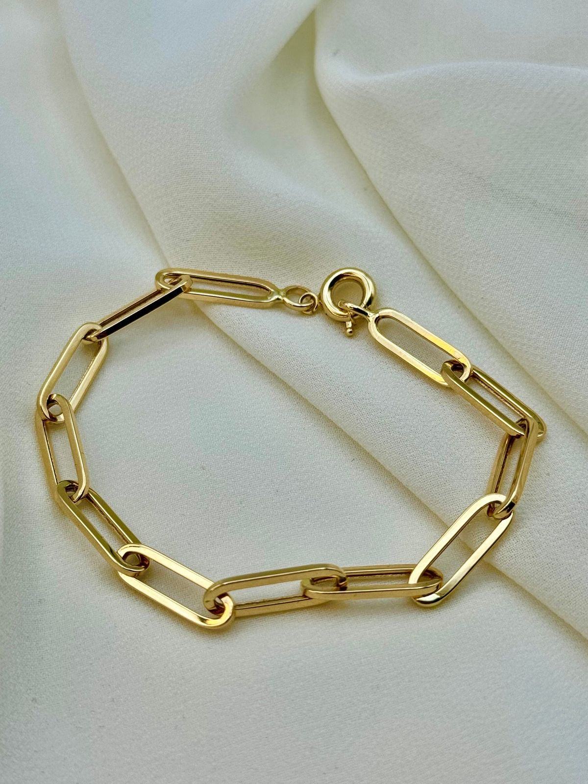 Paperclip bracelet