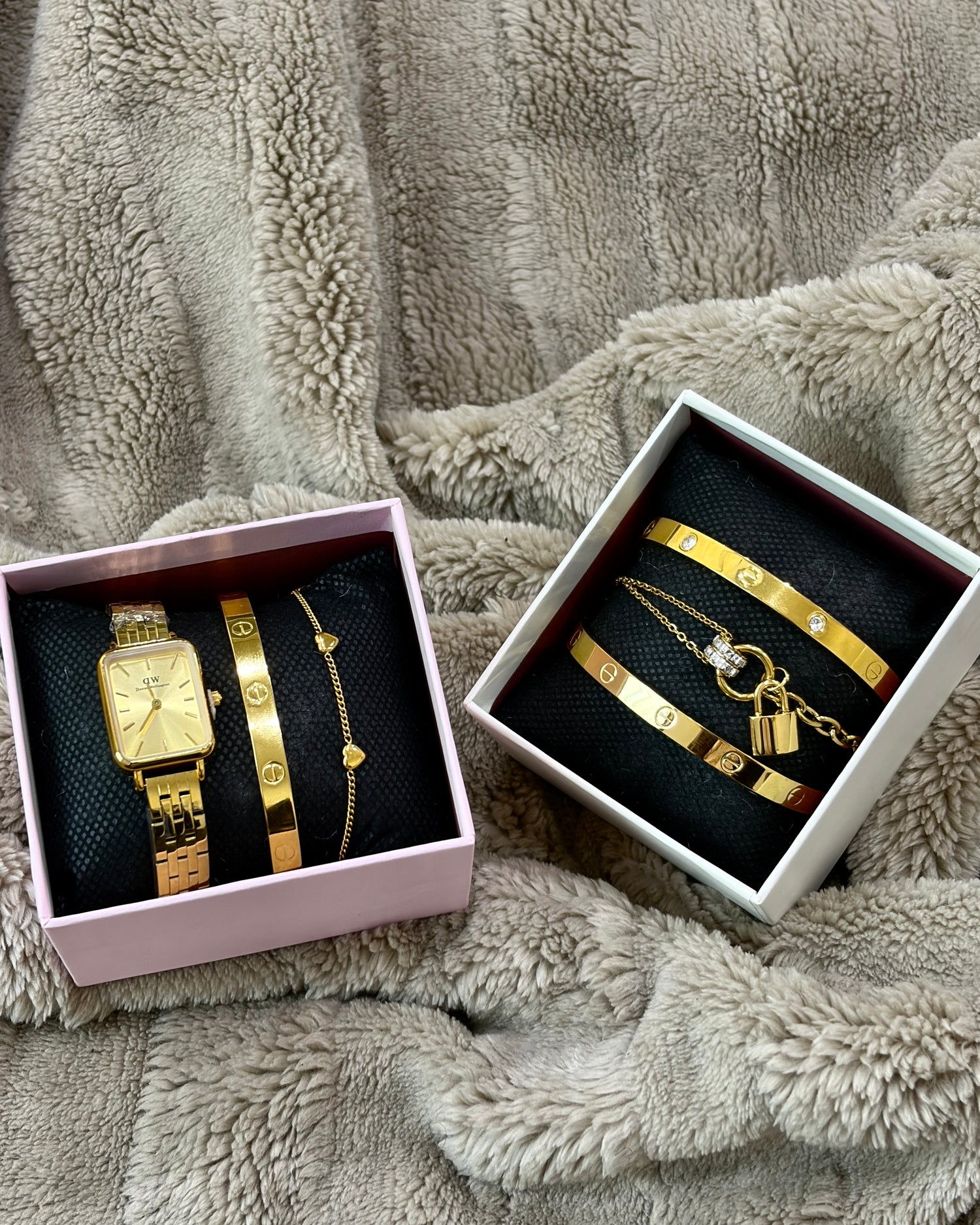 Ladies’ Bracelets