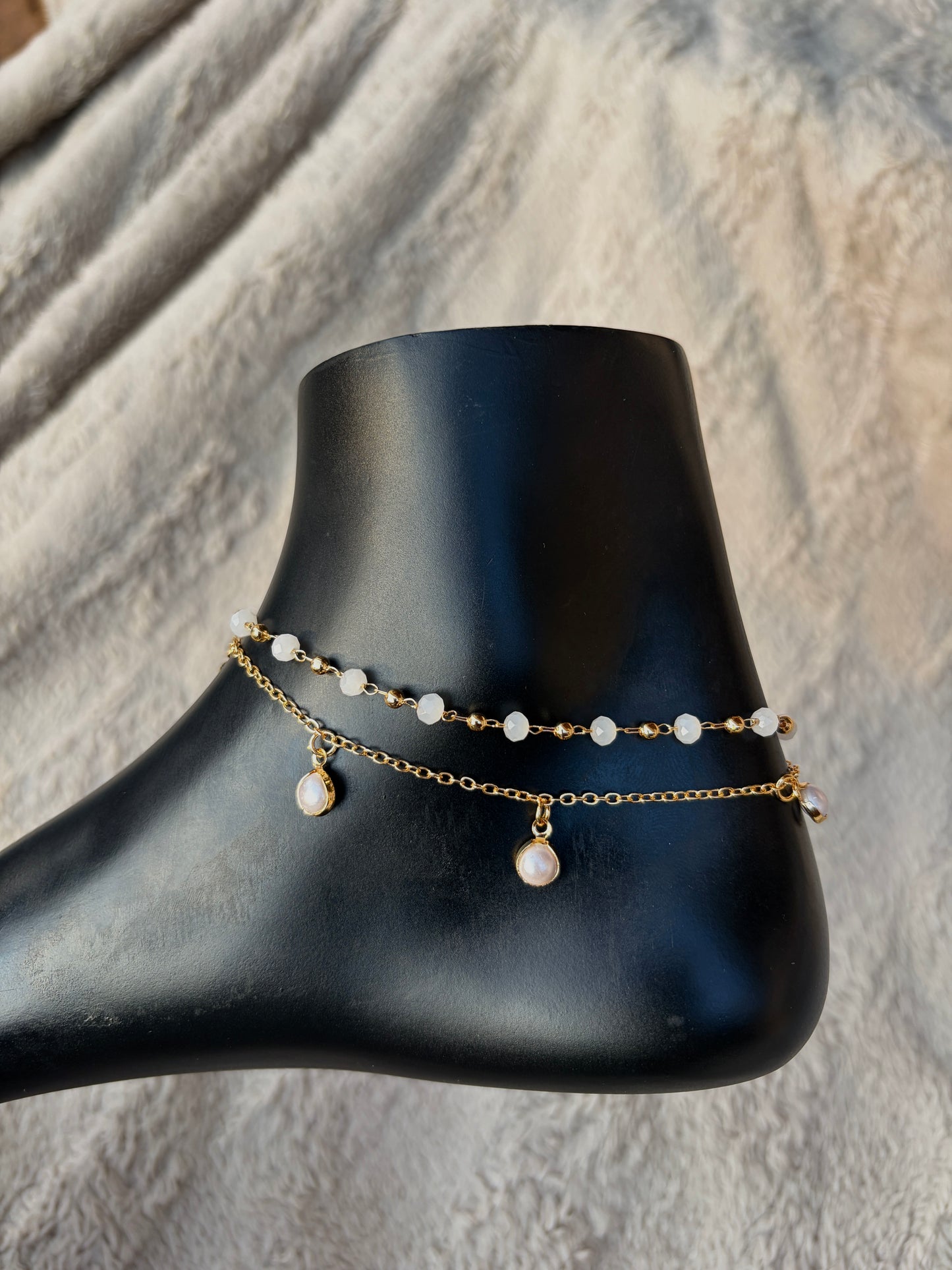Pearl anklet