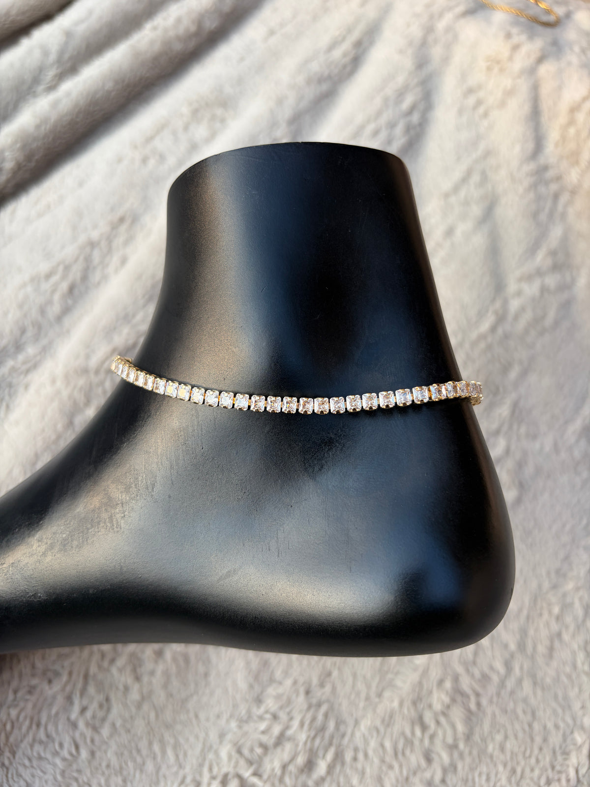 Tennis anklet