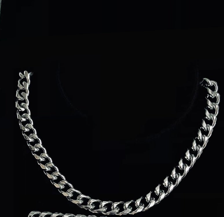 Cuban necklace