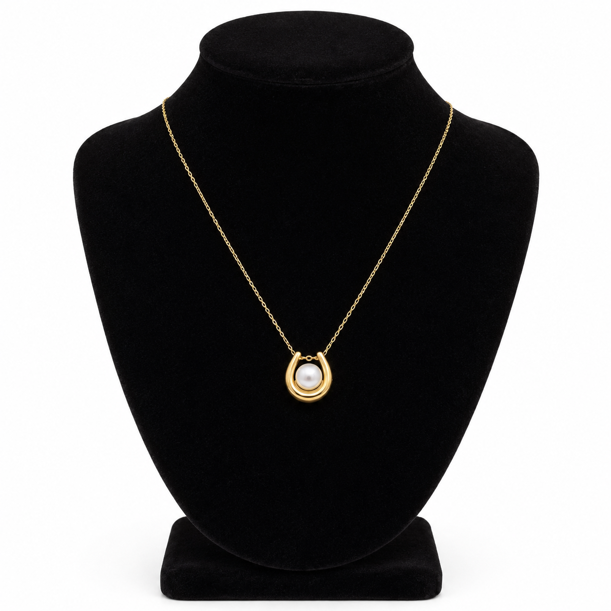 Dainty Pearl necklace
