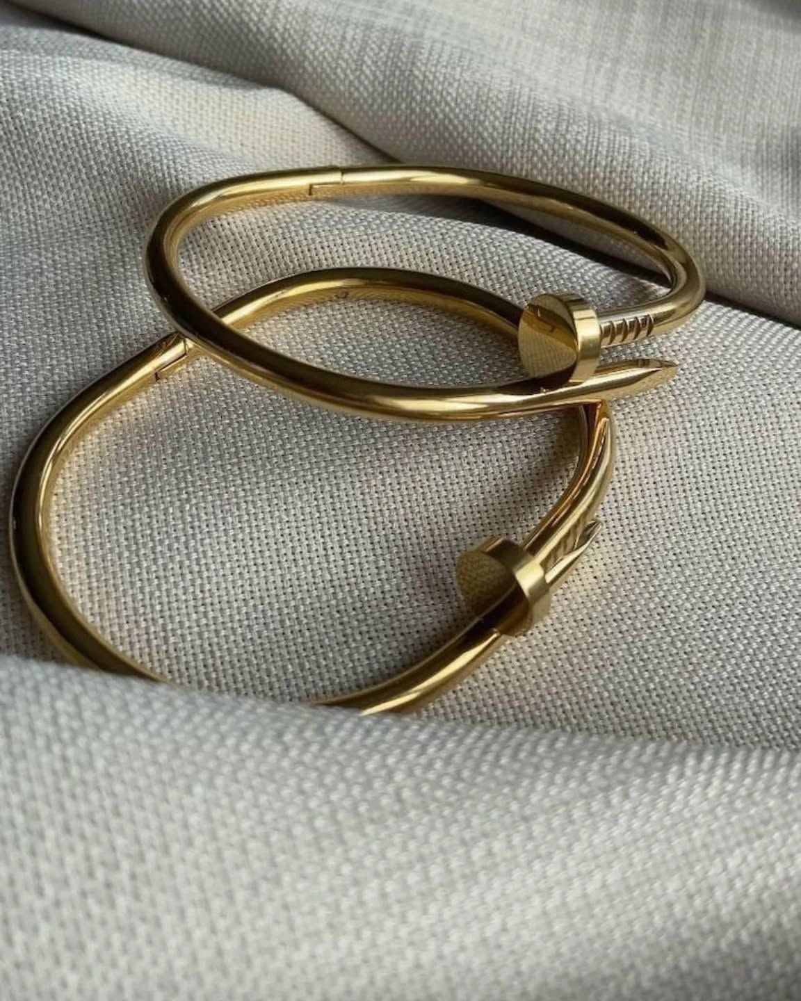 Nail bracelet