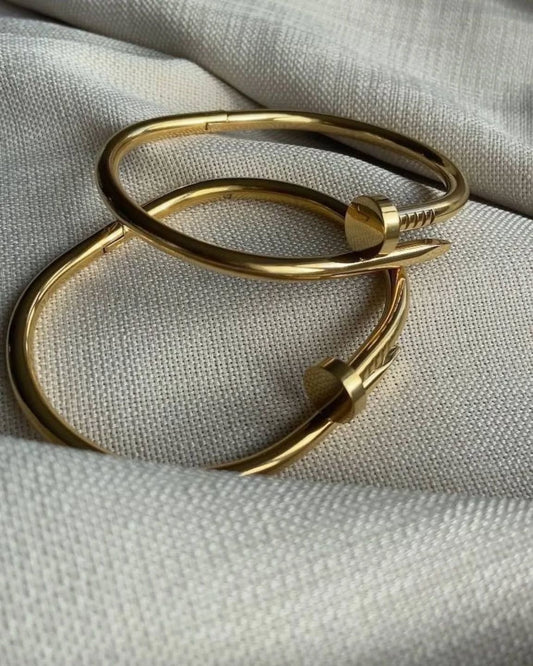 Nail bracelet