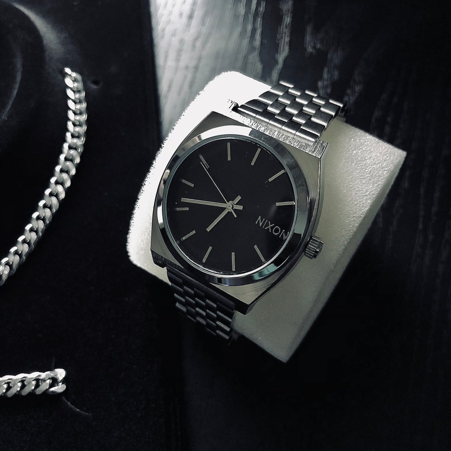 Nixon watch