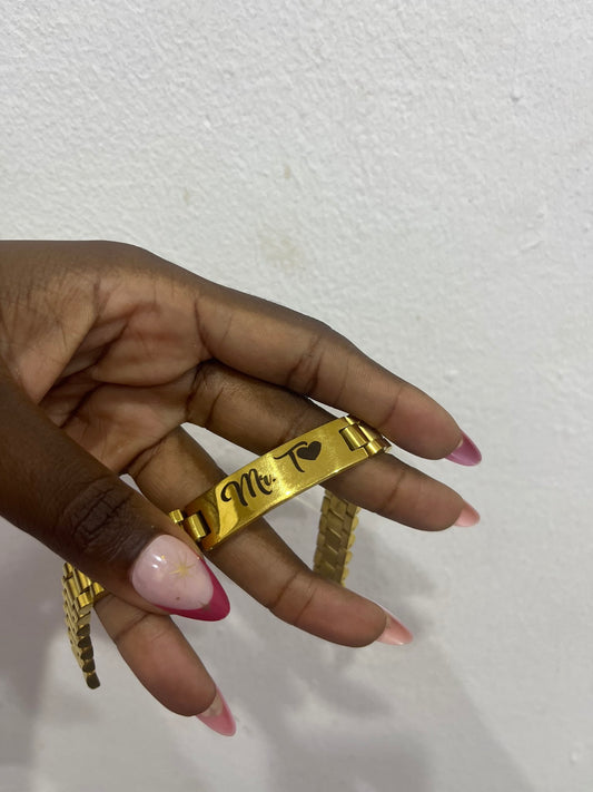 Engraved bracelet